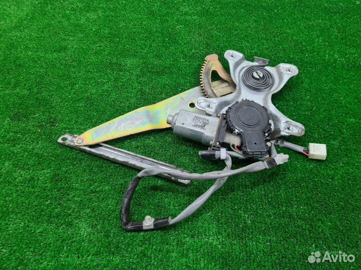 Стеклоподъемник задний левый Lexus Rx300 MCU15