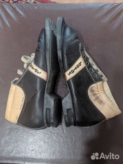 Советсеие коньки и лыжные ботинки botas 14