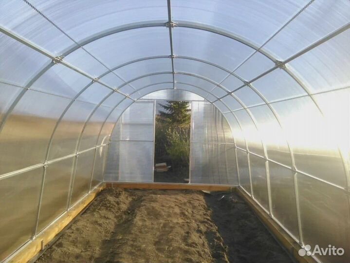 Теплица крепкая из трубы 30*20 размером 3*8