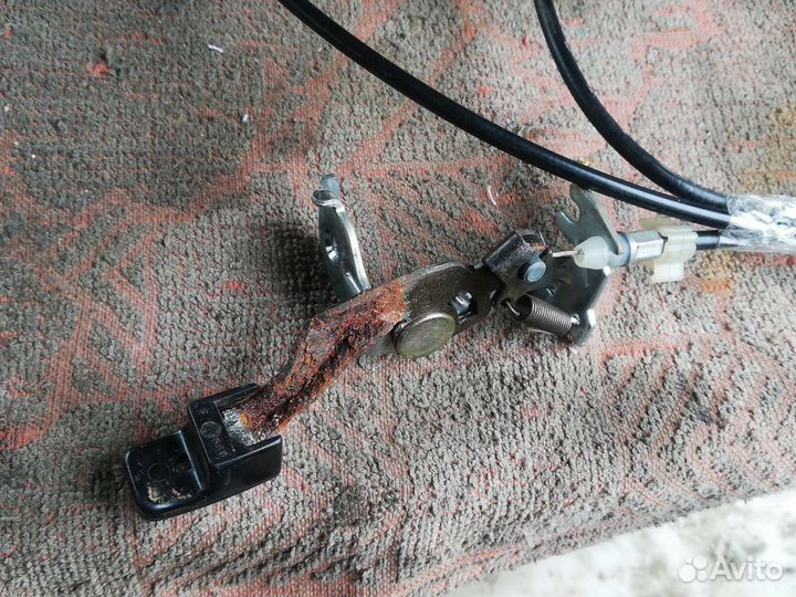 Трос бензобака Митсубиси Паджеро Мини 2