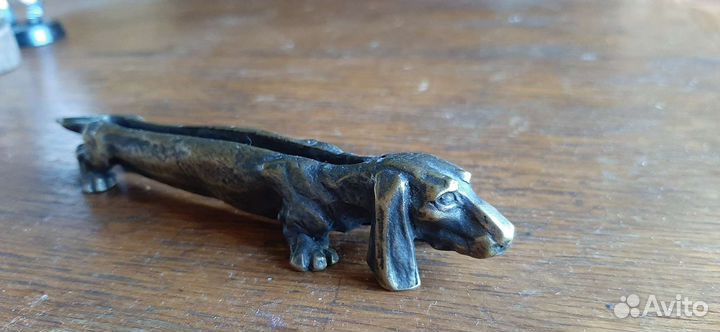 Сувенир визитница такса латунь