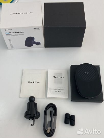 Автомобильная беспроводная зарядка Pitaka