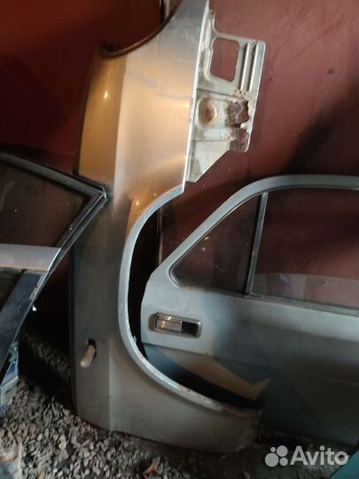 Крыло переднее правое газ 31105