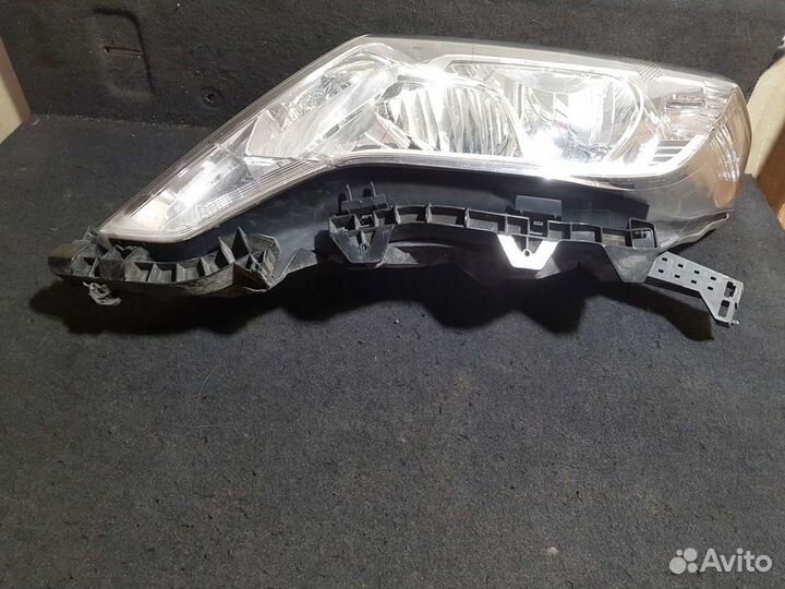 Фара левая toyota land cruiser prado 150