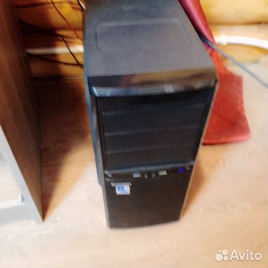 Игровой компьютер 8100 RX580 Series