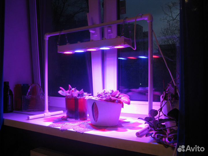 Держатель - стойка для фитосветидьников № 1