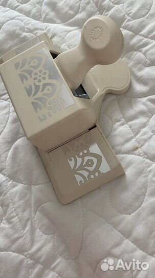 Фигурный дырокол для края