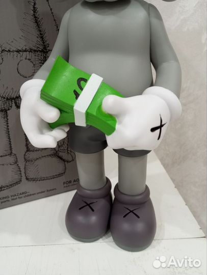 Фигурка kaws с деньгами money