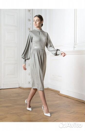 Нарядное платье новое 46 размера