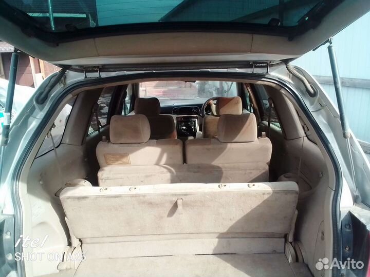 Nissan liberty в разбор