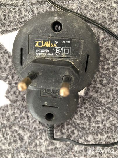 Универсальное зарядное устройство