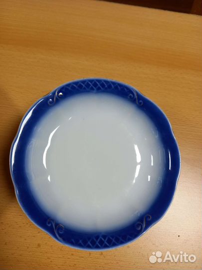 Тарелки разные