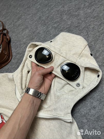 Толстовка CP company на молнии