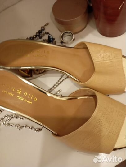 Босоножки, сабо