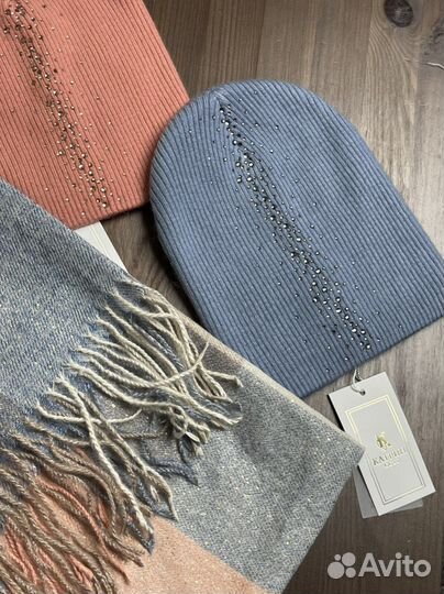 Шапки, шарфы, палантины в ассортименте