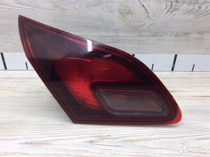 Фонарь задний внутренний левый Opel Astra J A14NET