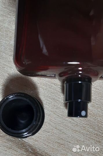 Коробка и пустой флакон Trussardi