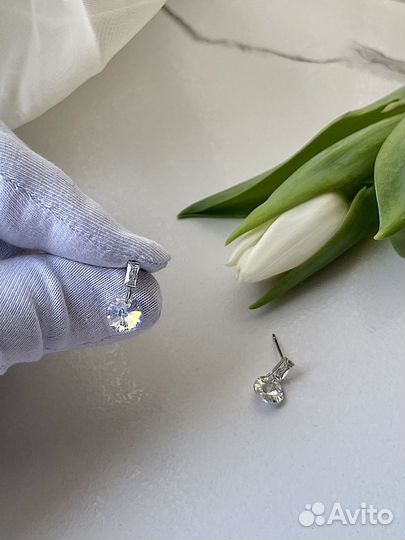 Серьги с кристаллом хамелеоном
