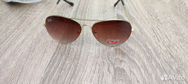 Солнцезащитные очки женские брендовые