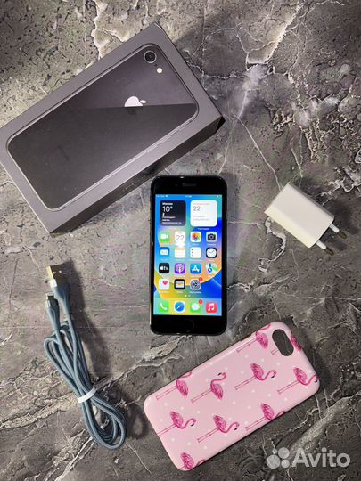 iPhone 8, 64 ГБ