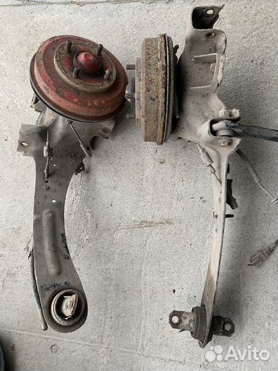 Задний продольный рычаг Ford Focus 1