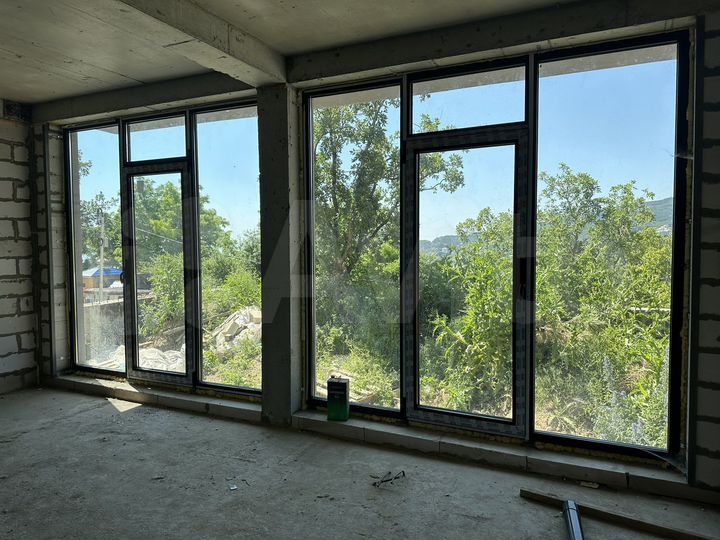 Дом 287 м² на участке 3,8 сот.