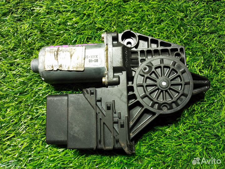 Моторчик стеклоподъемника Volkswagen Passat (B5.5)