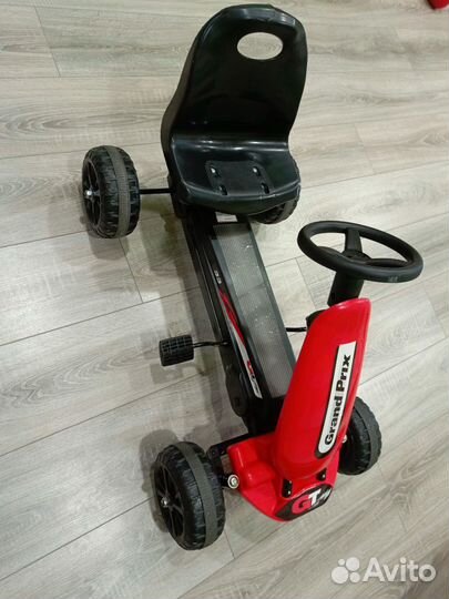 Детский веломобиль