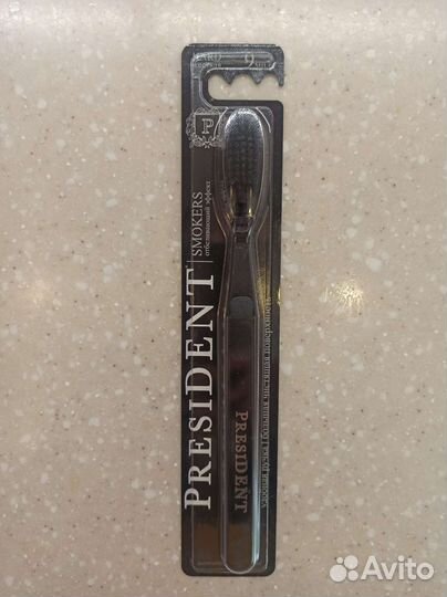 Зубная щетка жесткая President