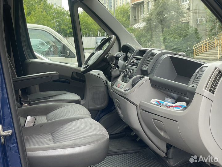 Peugeot Boxer микроавтобус, 2011