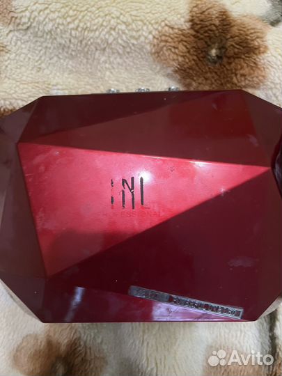 Фен для волос и лампа для маникюра