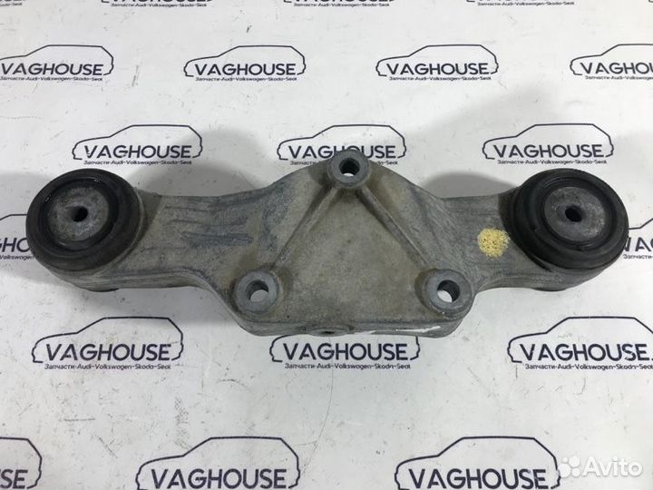 Кронштейн редуктора Audi A6 4B 2.7 ARE 2001