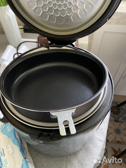 Мультиварка/мультикухня /пароварка Redmond