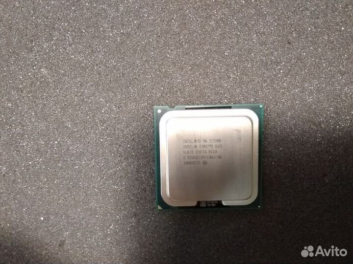 Процессор Intel под Socket LGA775