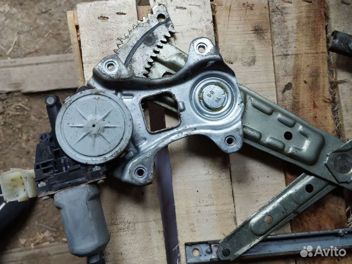 Стеклоподъемники задние Инфинити фх 3.7