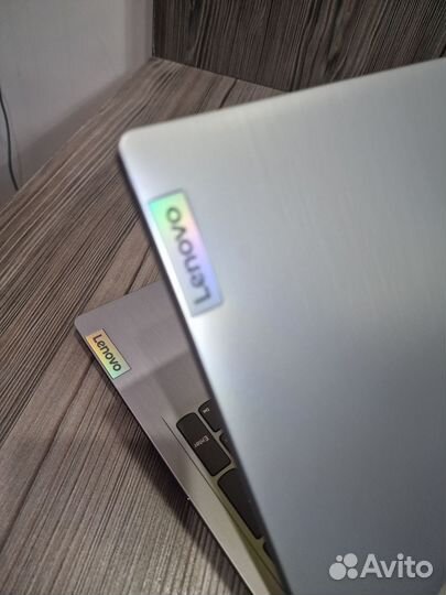 Новый Lenovo на шустром процессоре