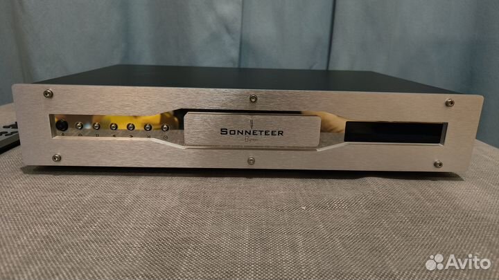 Английский CD проигрыватель Sonneteer Byron