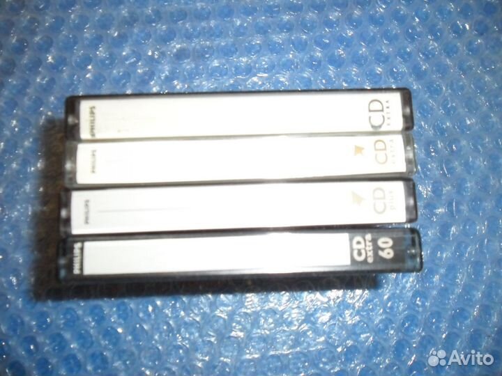 Аудиокассеты Филипс, цена за лот 4 шт