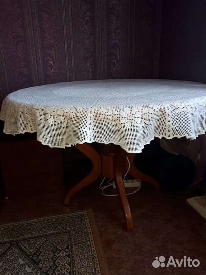 Вязаная скатерть диаметр 152 см