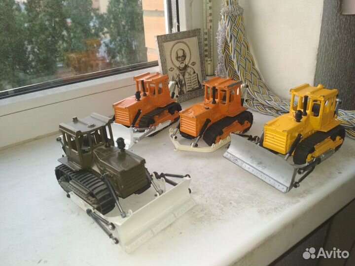 Трактор Т 2, Экскаватор мтз 82 Кировец К 700