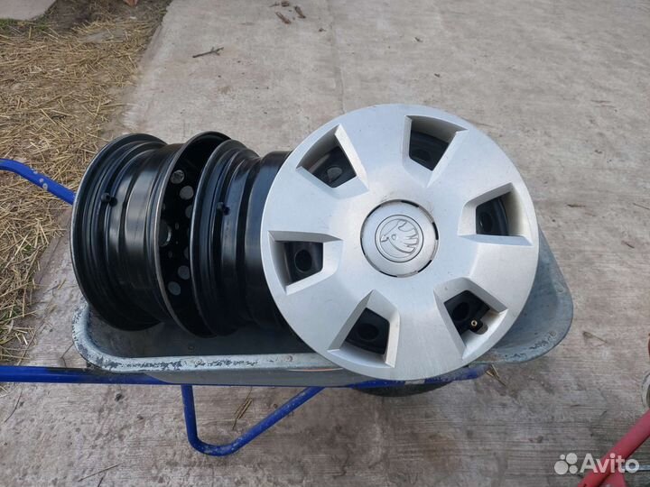 Диски и колпаки skoda r15