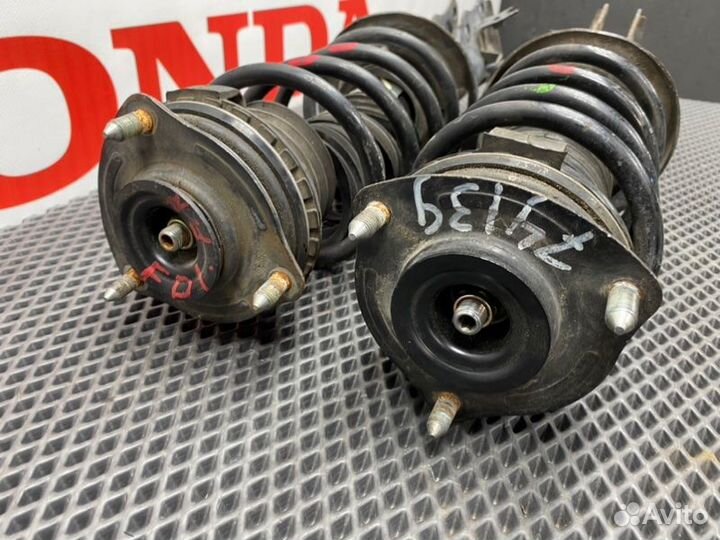 Стойки (амортизаторы) подвески передние Honda