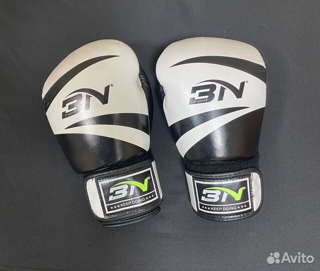 Боксерские перчатки 12 oz