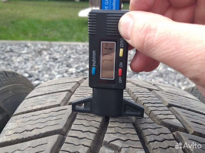 Kumho I'Zen KW31 235/65 R17 108R