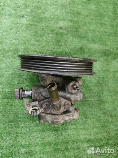 Насос гур Mitsubishi space runner