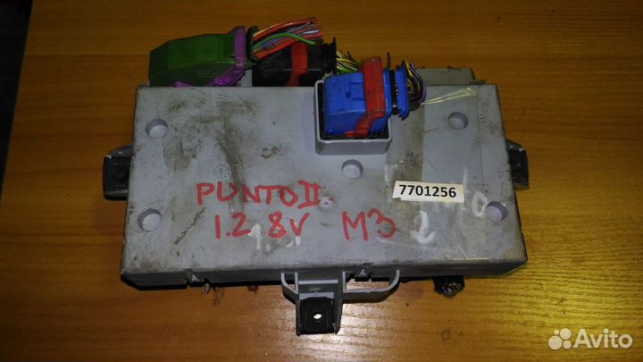 Блок предохранителей Fiat Punto 46812228