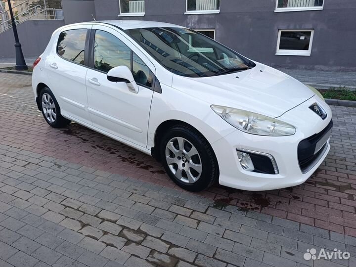 Peugeot 308 1.6 МТ, 2012, 160 000 км