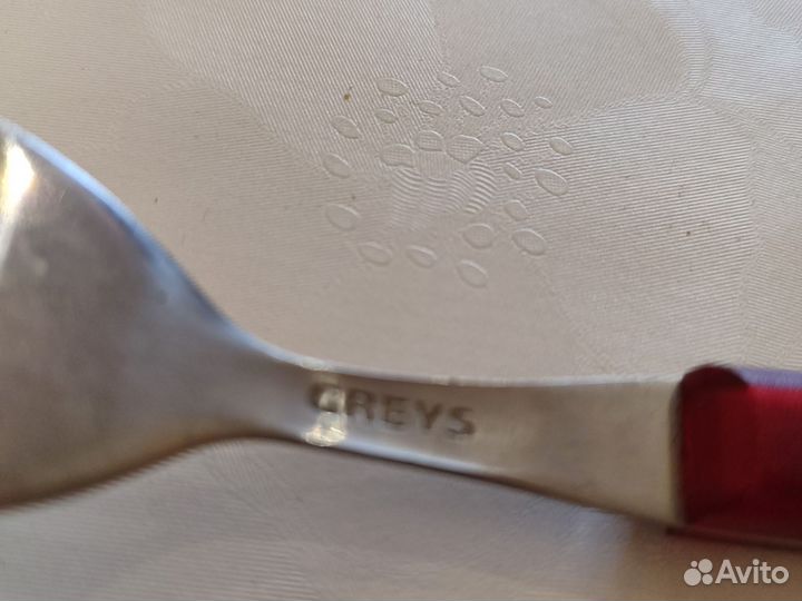 Столовые приборы