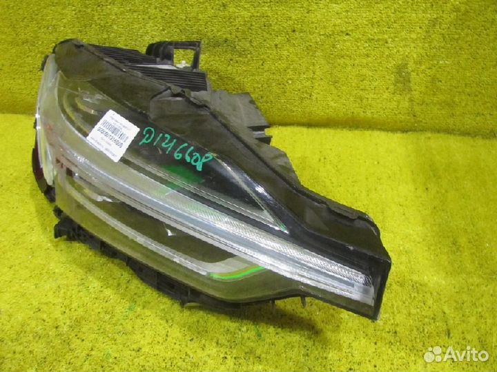 Фара правая Volvo XC60