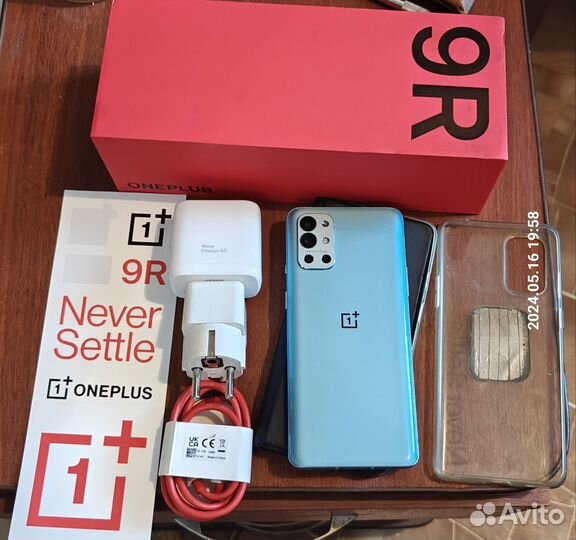 OnePlus 9R, 8/256 ГБ